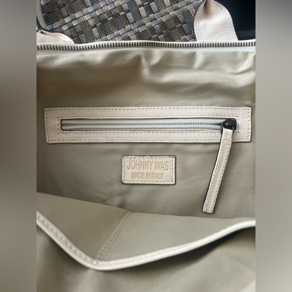 NWT johnny was Ariana italian leather bag - Picture 5 of 10